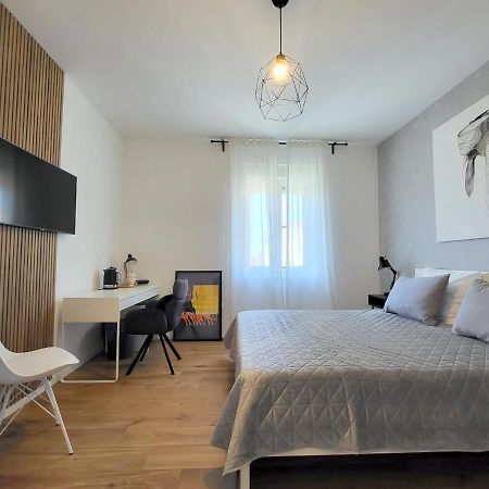 Central Rooms Šibenik Екстериор снимка