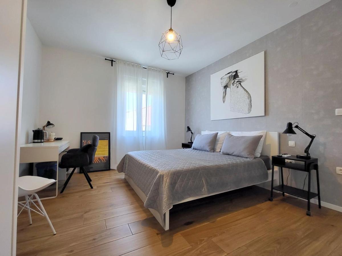 Central Rooms Šibenik Екстериор снимка