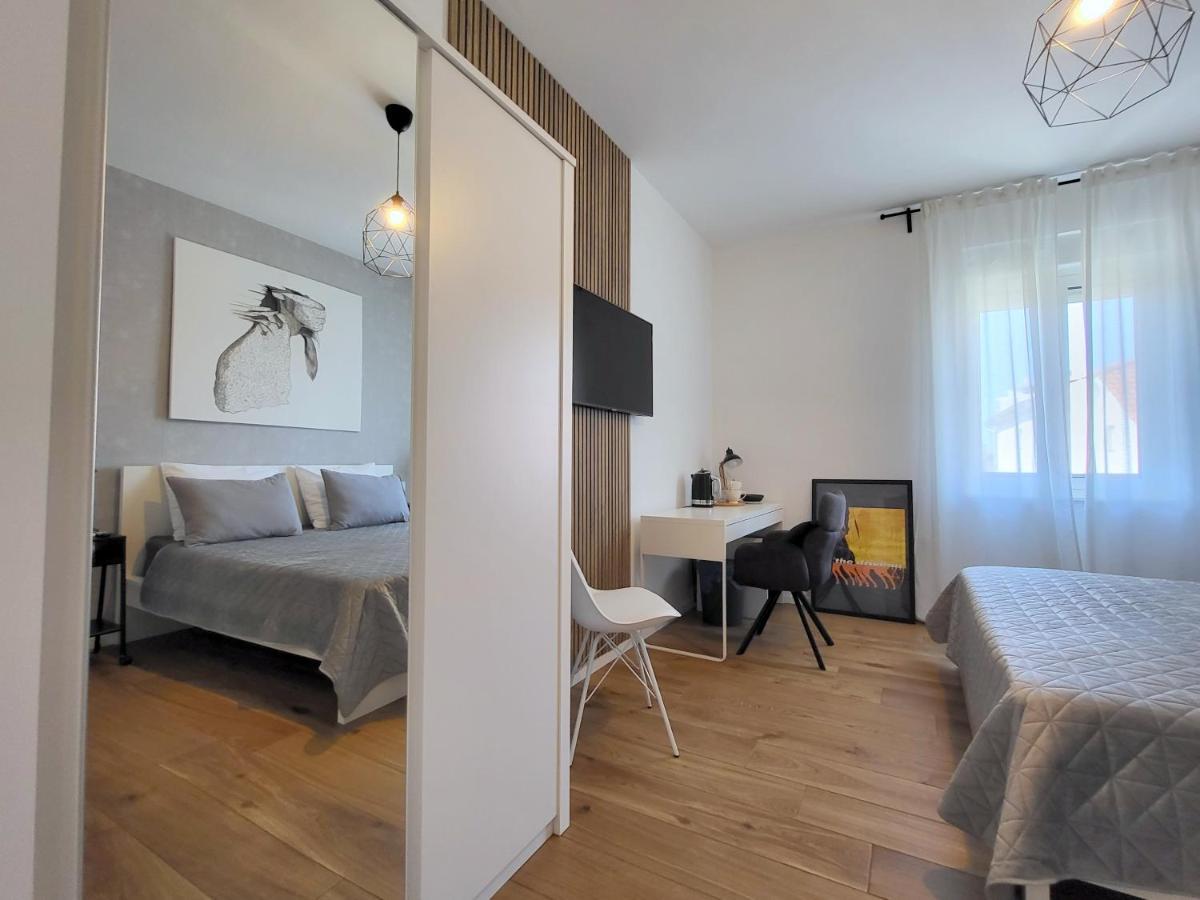 Central Rooms Šibenik Екстериор снимка