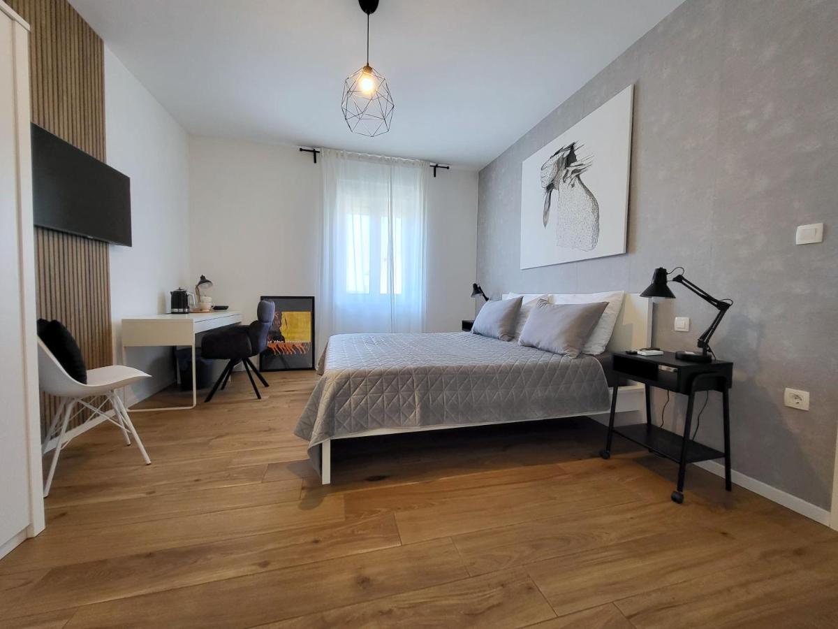 Central Rooms Šibenik Екстериор снимка
