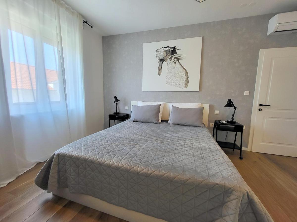 Central Rooms Šibenik Екстериор снимка